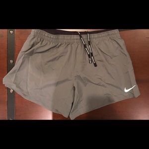 Nike Dri Fit Shorts Medium Women Gray